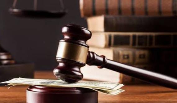 शादीशुदा महिला का अगर दूसरे मर्द से हुआ बच्चा तो कौन लेगा ज़िम्मेदारी, पढे क्या कहता है भारतीय कानून