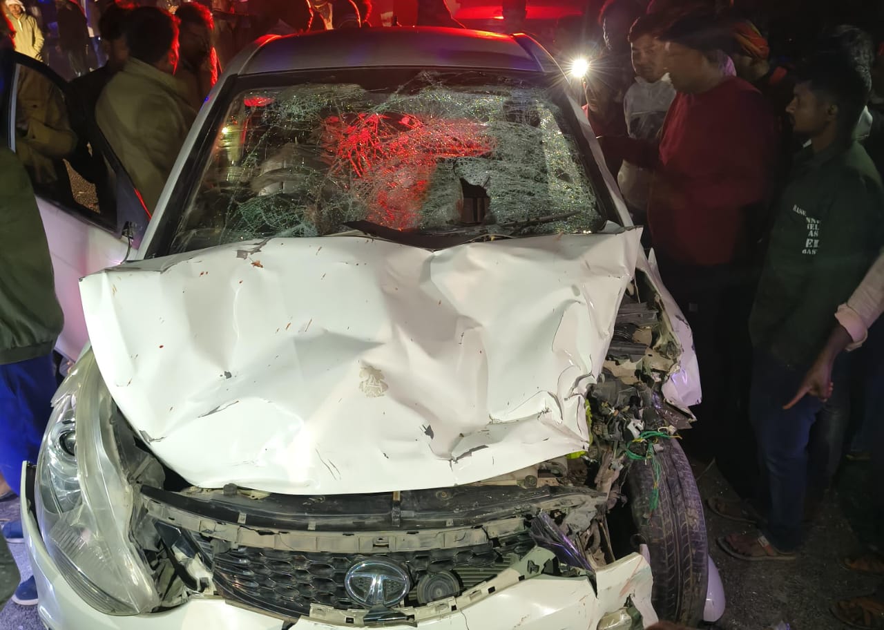 बिहार के बेतिया जिला में भीषण हादसा, तीन की मौत, दर्जनो लोग घायल