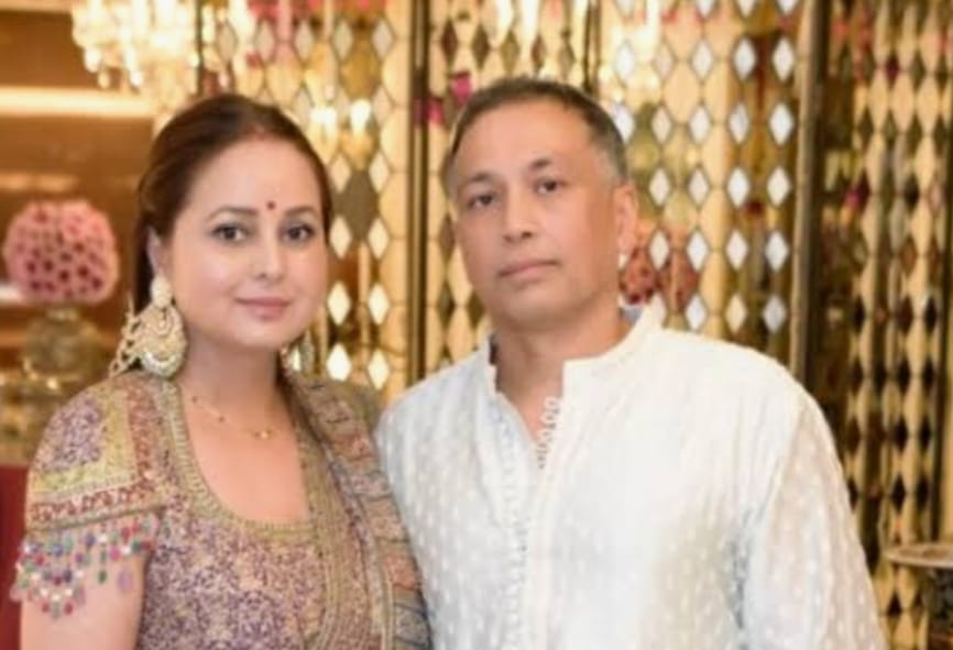 लालू प्रसाद परिवार में उठे "तूफ़ान " से दूर रोहिणी आचार्य के पति सिंगापुर में क्या करते हैं, क्यों सबकी निगाह उनपर टिकी है!