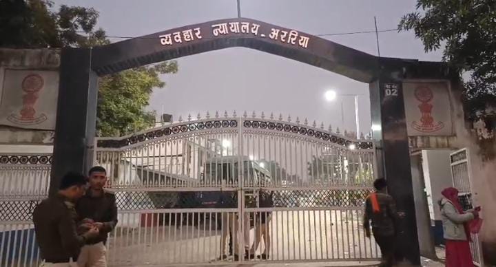 अवैध संबंध के चक्कर में कलयुगी मां ने 10 साल की बेटी के साथ कर दिया कांड, फिर कोर्ट ने सुनाई ये खौफनाक सजा 