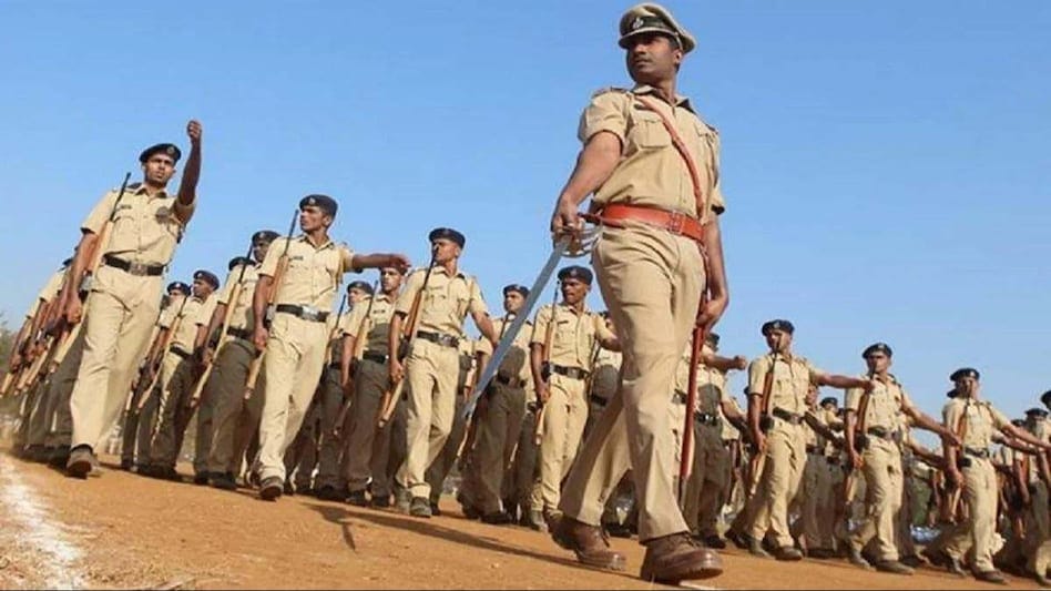 Govt Job: इस राज्य में पुलिस के 13, 591 पदों पर कल से भर्ती शुरू, जाने आवेदन की पूरी प्रक्रिया
