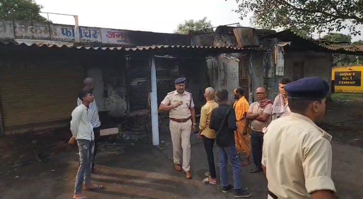 धनबाद में धड़ल्ले से चल मौत का खेल, भीड़-भाड़ इलाके में हो रही गैस रीफिलिंग, प्रशासन मौन!