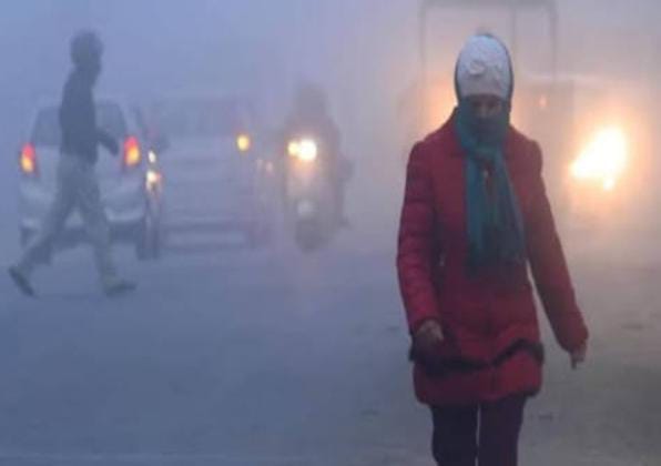 Weather Alert: आज से झारखंडवासियों को हांड कपायेंगी बर्फीली हवाएं, इन 10 जिलों के लोग रहें सावधान