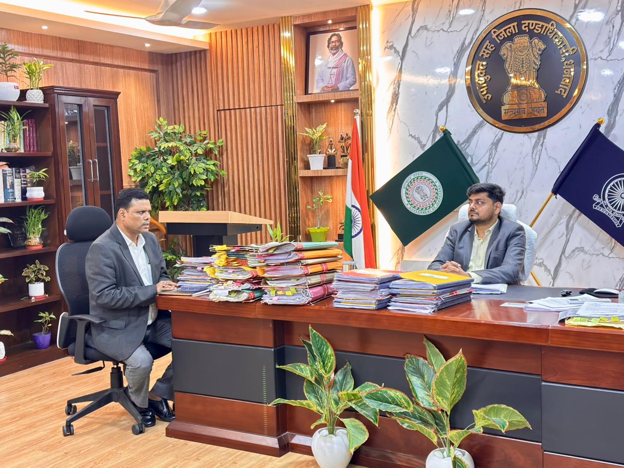 डीसी का निर्देश :दो मजिस्ट्रेट और 40 जवान करेंगे जहरीली गैस प्रभावित इलाके की निगरानी!