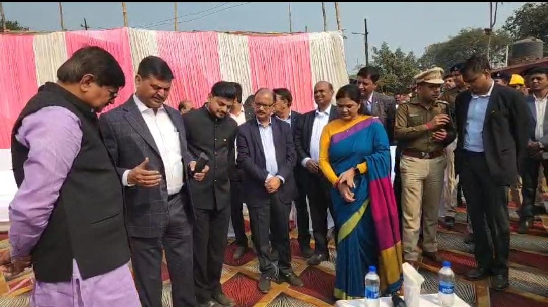 केंदुआडीह गैस रिसाव मामले में उच्चस्तरीय निरीक्षण, मुख्य सचिव, प्रभारी डीजीपी व बीसीसीएल सीएमडी ने क्षेत्र का किया दौरा