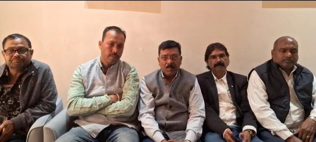 अंबा प्रसाद पर गरजे बड़कागांव विधायक रोशन लाल चौधरी, पूर्व विधायक के आरोपों को बताया राजनीति से प्रेरित