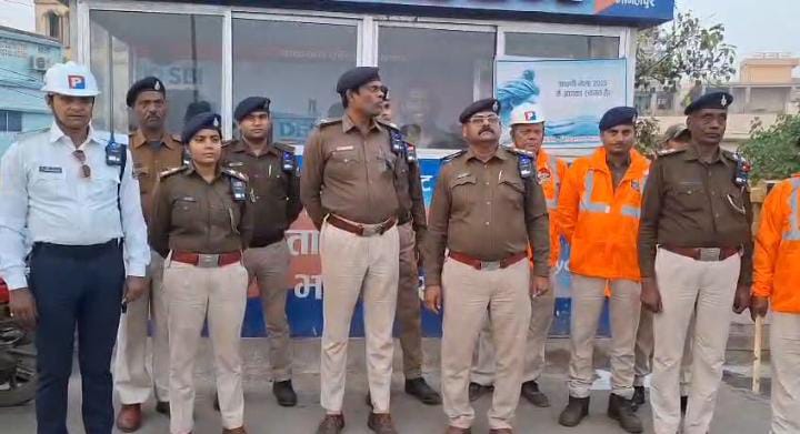 अब सड़क पर हर हरकत होगी रिकॉर्ड! ट्रैफिक जवानों को मिला 'बॉडी वॉर्न कैमरा