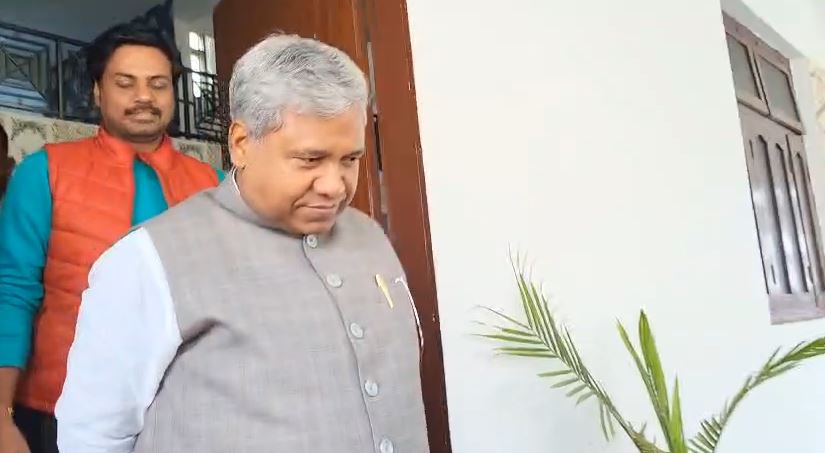 बिहार की रजनीति में पिता-पुत्र का बयान चर्चा में बना,क्यों  संतोष सुमन ने ही मांझी को  अनुशासन में रहने की दे दी नसीहत