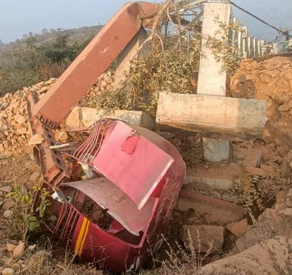 रोहतास में ट्रायल के दौरान ही रोपवे का कई पिलर धराशाई, गुणवत्ता पर उठे सवाल 