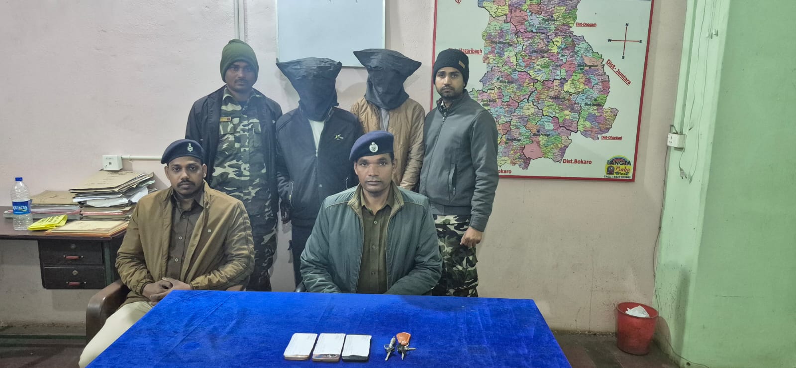 फर्जी लिंक भेजकर ठगने वाले दो साइबर अपराधियों को गिरिडीह पुलिस ने किया गिरफ्तार,एक फरार