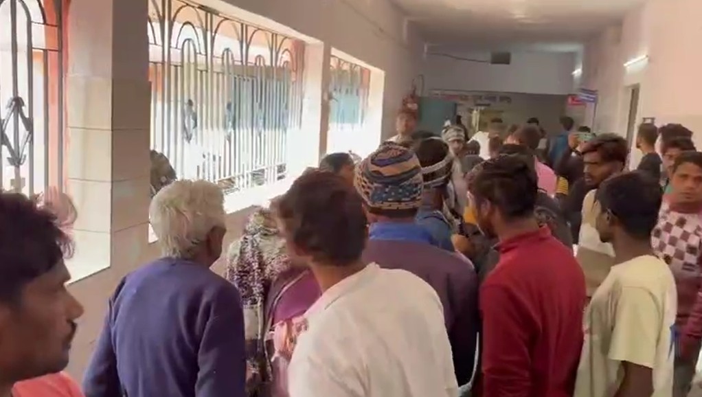 BREAKING: :साहिबगंज के बरहरवा-बरहेट मुख्य मार्ग पर भीषण सड़क हादसा, एक छात्र समेत तीन की मौत, आधा दर्जन लोग गंभीर रूप से घायल