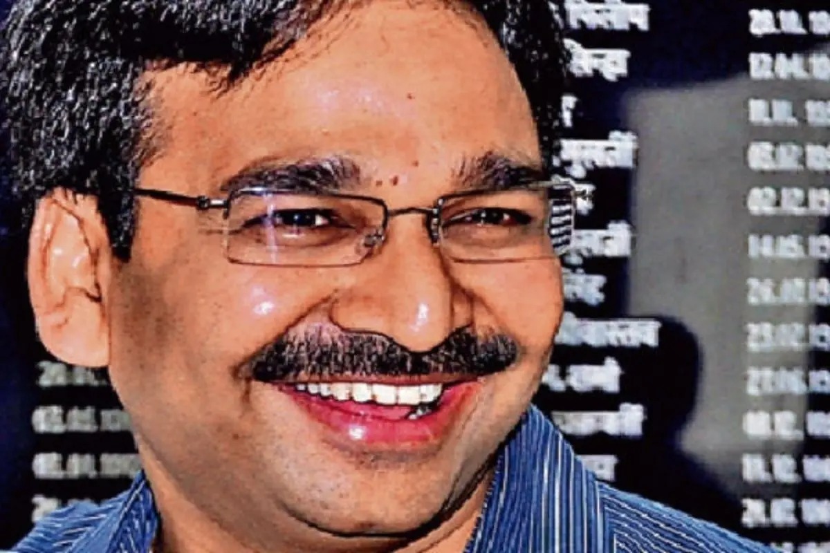 बड़ी खबर : विनय चौबे के घरेलू नौकरों के नाम पर करोड़ों की संपत्ति, ACB के जांच में खुलासा