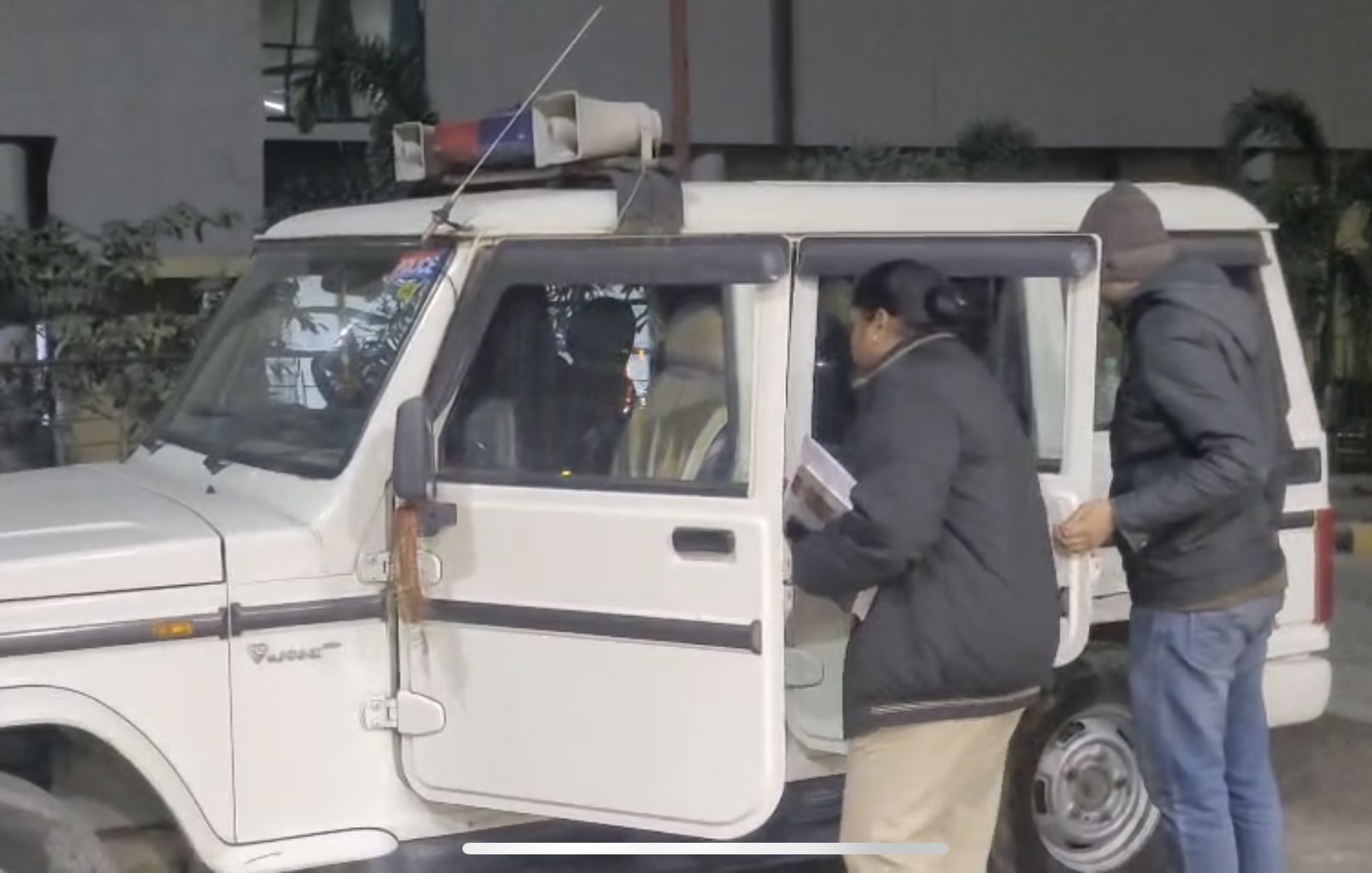 शर्मनाक : राह चलती लड़की को उठाया फिर  जबरजस्ती पिलाई शराब और 6 लोगों की किया गैंगरेप