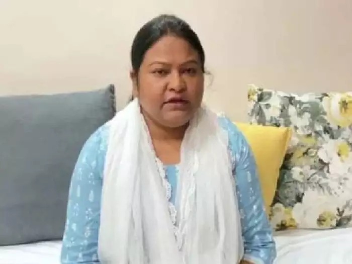 ट्विटर पर कई मंत्रियों से भी ज्यादा फॉलोअर्स हैं सीता सोरेन के, सैकड़ों की संख्या में लोग अपनी समस्याओं से कराते हैं अवगत